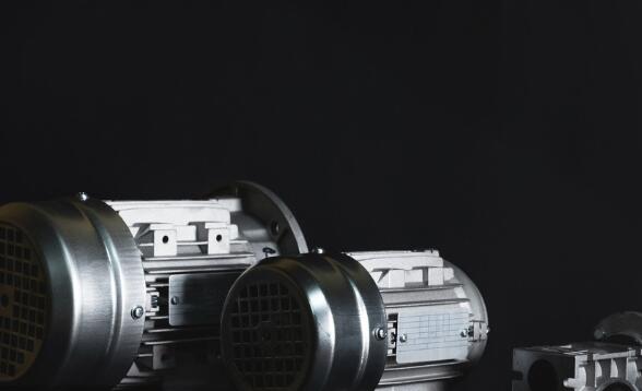 繞線(xiàn)式電機(jī)調(diào)速轉(zhuǎn)子四感應(yīng)的方法有哪些